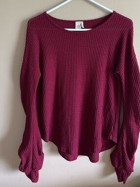 Paper Crane Waffle Knit Long Sleeve Women’s Top, Red Wine Color, Size Small